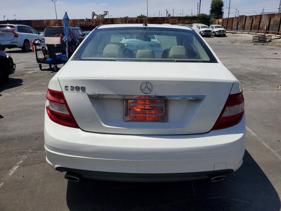 Продажа на аукционе авто 2011 Mercedes-benz C, vin: WDDGF5EB8BR187092, номер лота: 52932266
