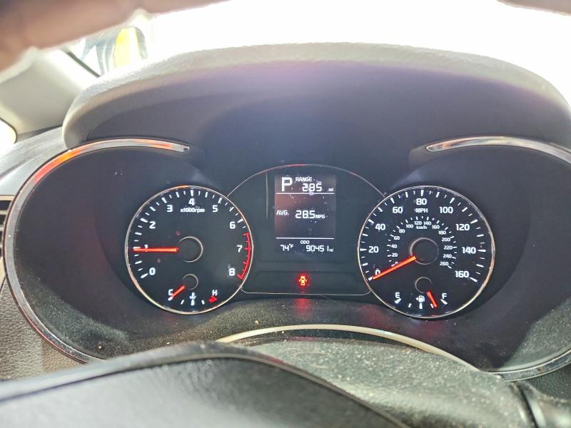 56261996 :رقم المزاد ، KNAFK5A85H5697408 vin ، 2017 Kia Forte مزاد بيع