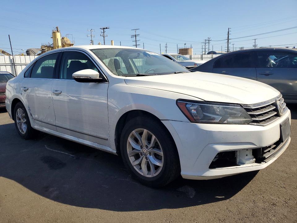 Продаж на аукціоні авто 2017 Volkswagen Passat, vin: 1VWAT7A38HC005113, номер лоту: 56703446