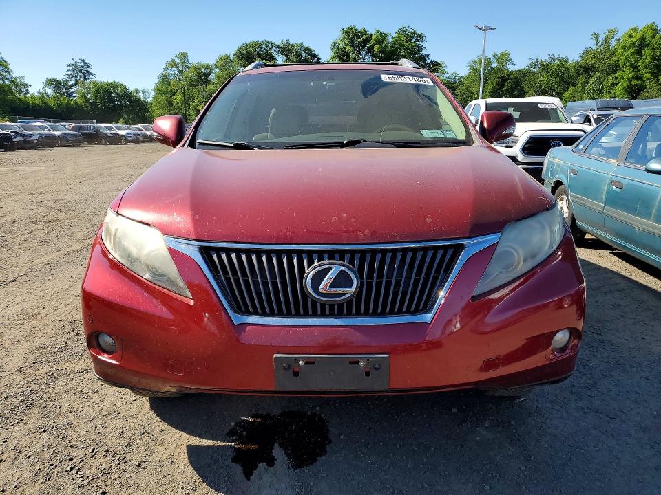 55831486 :رقم المزاد ، 2T2ZK1BA5BC051852 vin ، 2011 Lexus Rx مزاد بيع