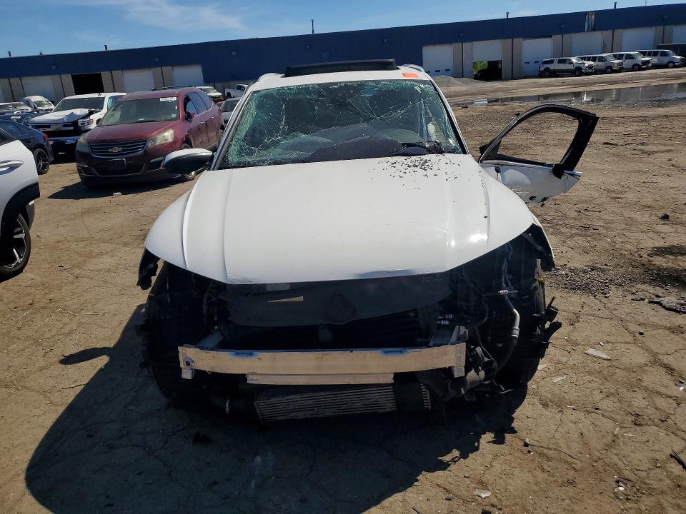 55364776 :رقم المزاد ، WA1BNAFY8J2228549 vin ، 2018 Audi Q5 مزاد بيع