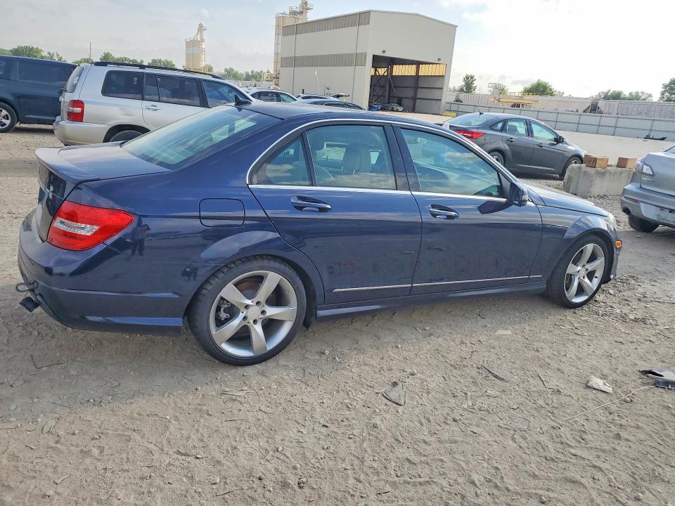 Продаж на аукціоні авто 2014 Mercedes-benz C, vin: WDDGF4HB2EA967517, номер лоту: 58812996