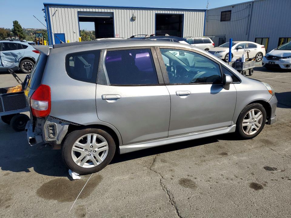 Продажа на аукционе авто 2008 Honda Fit, vin: JHMGD38638S021436, номер лота: 57793846