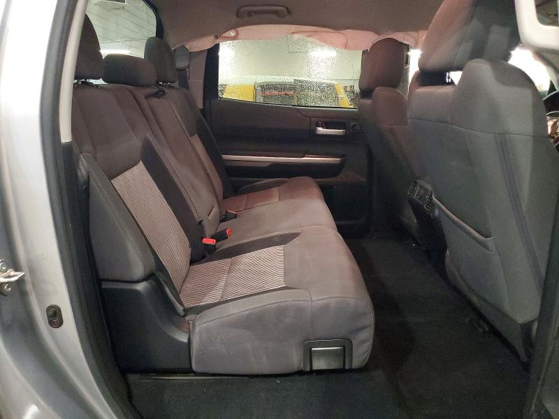 Продаж на аукціоні авто 2017 Toyota Tundra, vin: 5TFDW5F17HX647429, номер лоту: 55589246