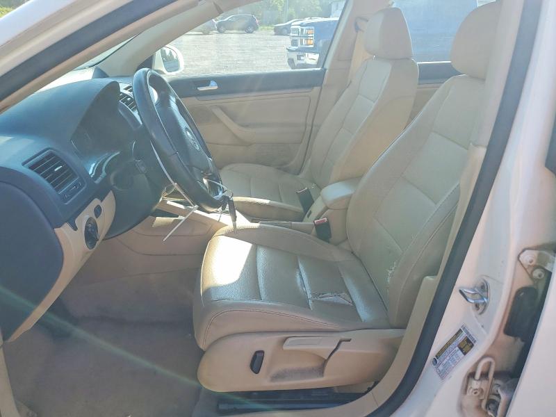58197636 :رقم المزاد ، 3VWRM71K28M107299 vin ، 2008 Volkswagen Jetta مزاد بيع
