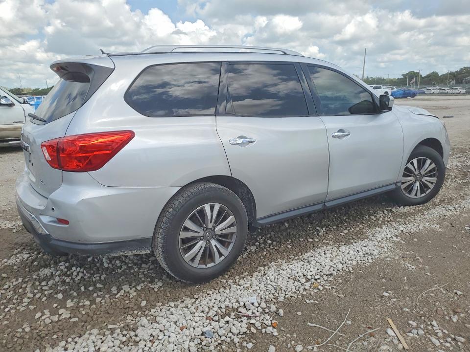 Продаж на аукціоні авто 2018 Nissan Pathfinder, vin: 5N1DR2MN4JC622220, номер лоту: 85790535