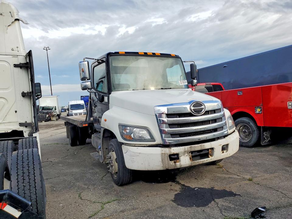 2017 Hino 198/258/26 მანქანა იყიდება აუქციონზე, vin: 5PVNJ8JN4H4S52818, აუქციონის ნომერი: 55166336