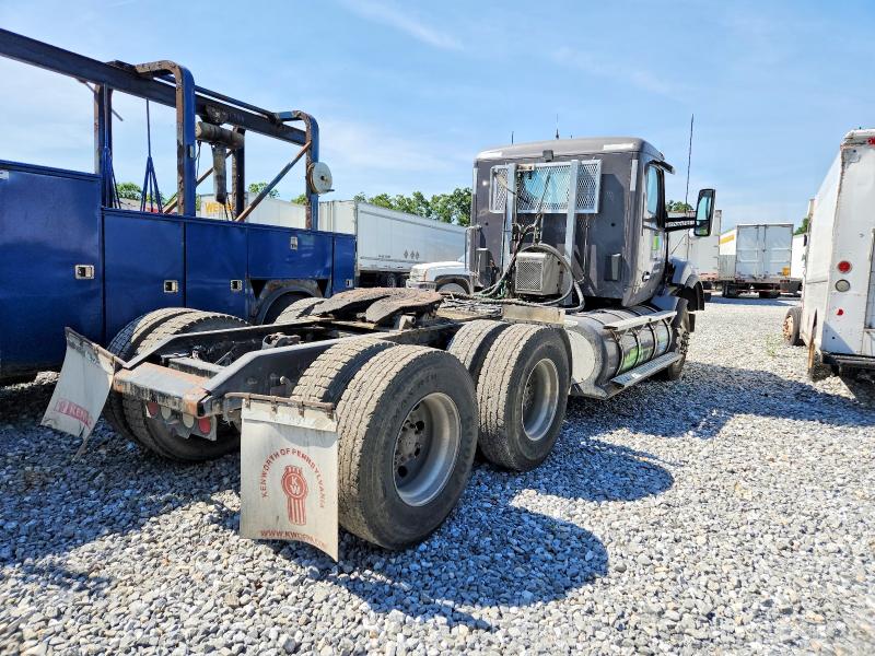 55978626 :رقم المزاد ، 1NKZD30X8LJ388375 vin ، 2020 Kenworth Construction مزاد بيع