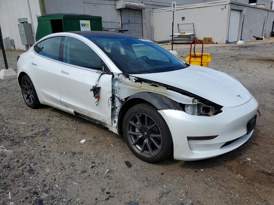 Продаж на аукціоні авто 2018 Tesla Model 3, vin: 5YJ3E1EB0JF185667, номер лоту: 57322316