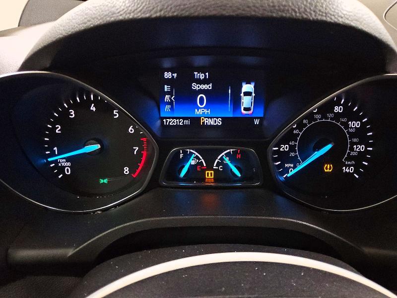 Продажа на аукционе авто 2018 Ford Escape, vin: 1FMCU0F71JUC33977, номер лота: 58061946