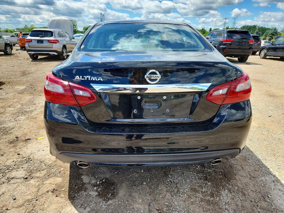 57718766 :رقم المزاد ، 1N4AL3AP8JC104489 vin ، 2018 Nissan Altima مزاد بيع