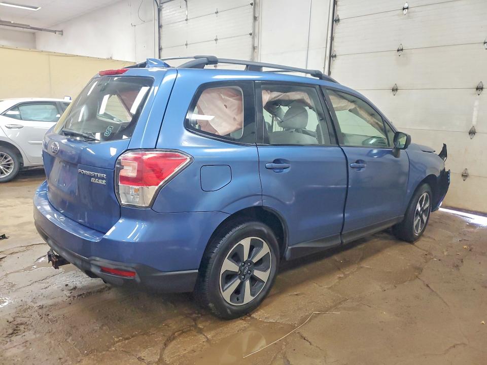 56613116 :رقم المزاد ، JF2SJABC6HH492356 vin ، 2017 Subaru Forester مزاد بيع