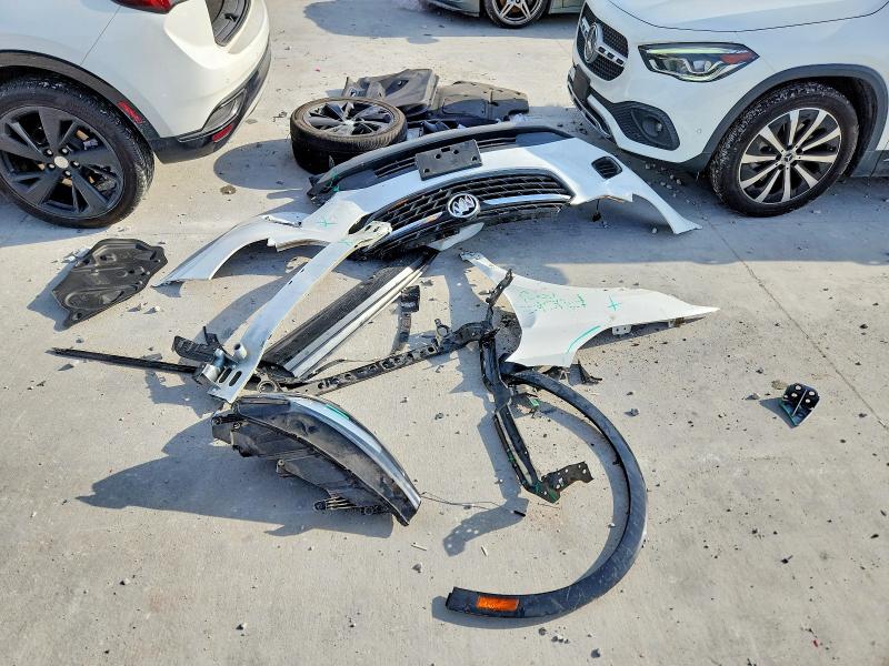 58150546 :رقم المزاد ، LRBFZNR45MD111868 vin ، 2021 Buick Envision مزاد بيع