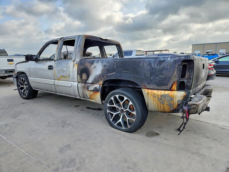 Продажа на аукционе авто 2004 Chevrolet Silverado, vin: 2GCEC19V041163033, номер лота: 59179726