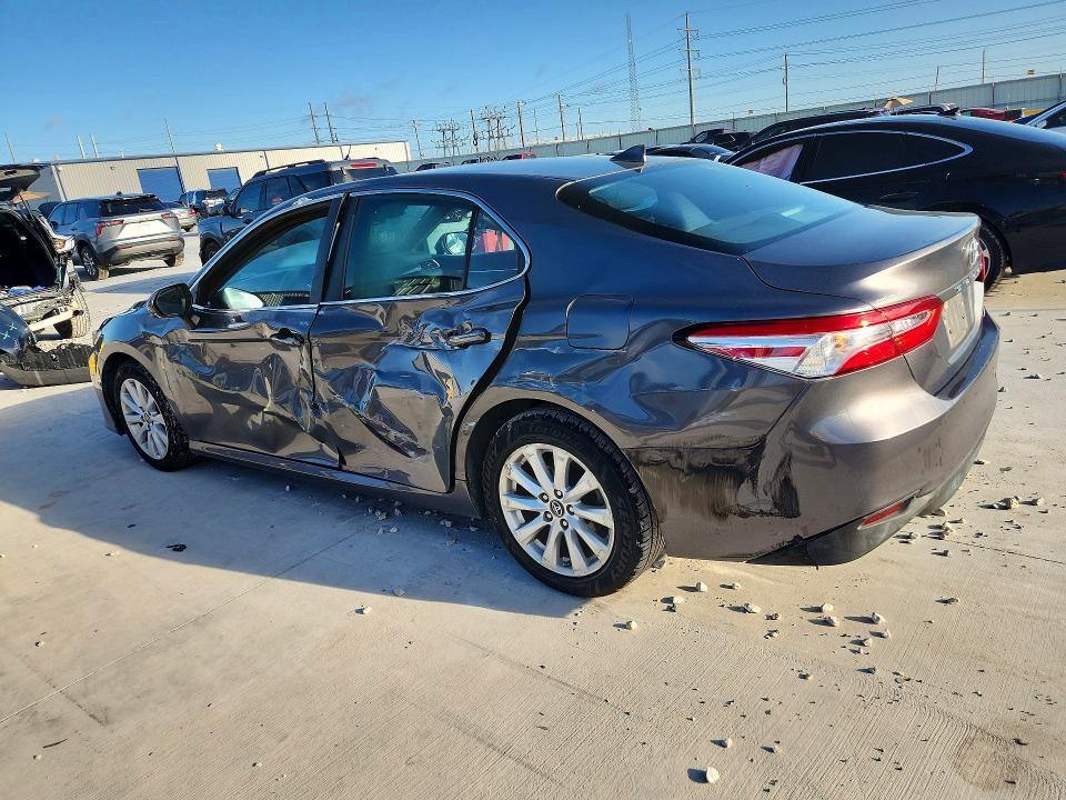 Продажа на аукционе авто 2019 Toyota Camry, vin: 4T1B11HK1KU777294, номер лота: 57407046