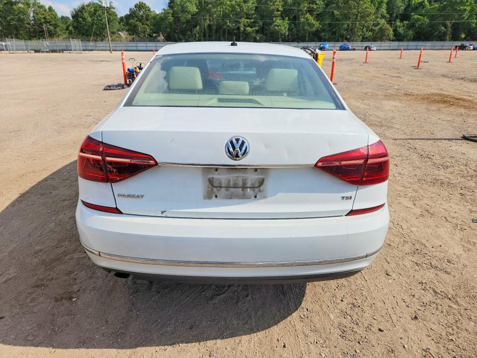 Продаж на аукціоні авто 2017 Volkswagen Passat, vin: 1VWAT7A34HC009613, номер лоту: 57309366