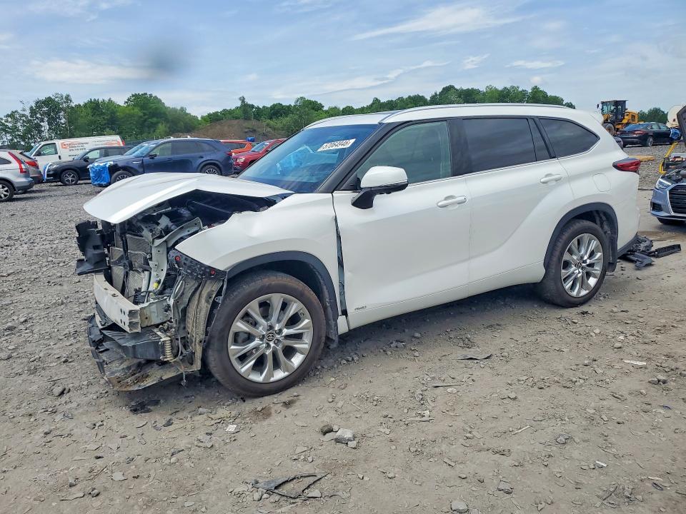Auction sale of the 2023 Toyota Highlander Hybrid, vin: 5TDXBRCH8PS132851, lot number: 57064946
