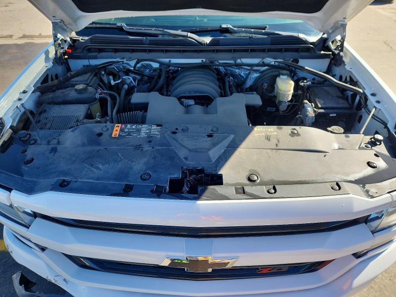 Продажа на аукционе авто 2018 Chevrolet Silverado, vin: 3GCUKREC4JG295183, номер лота: 55607996