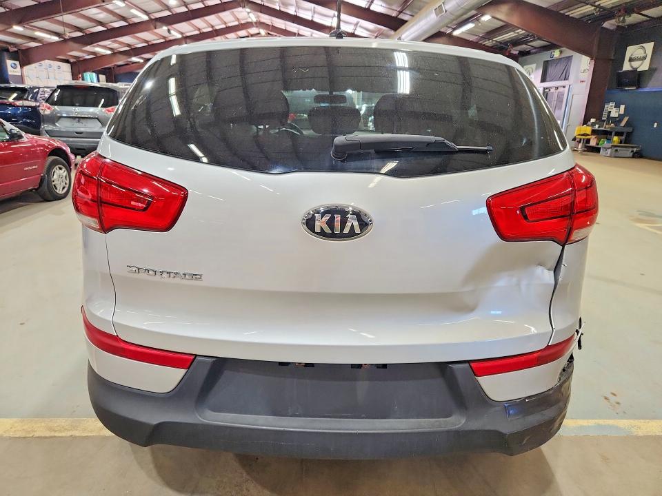 56136386 :رقم المزاد ، KNDPBCAC0G7873364 vin ، 2016 Kia Sportage مزاد بيع