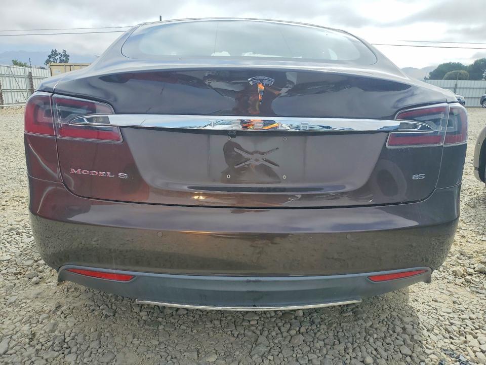 2014 Tesla Model S მანქანა იყიდება აუქციონზე, vin: 5YJSA1H13EFP50056, აუქციონის ნომერი: 54446786