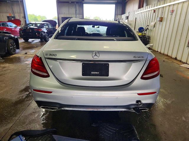57353926 :رقم المزاد ، WDDZF4KB6HA084882 vin ، 2017 Mercedes-benz E مزاد بيع