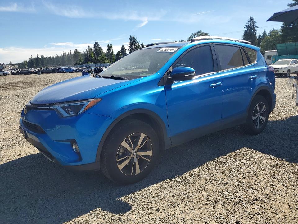57182456 :رقم المزاد ، JTMRFREV1JJ192183 vin ، 2018 Toyota Rav4 مزاد بيع