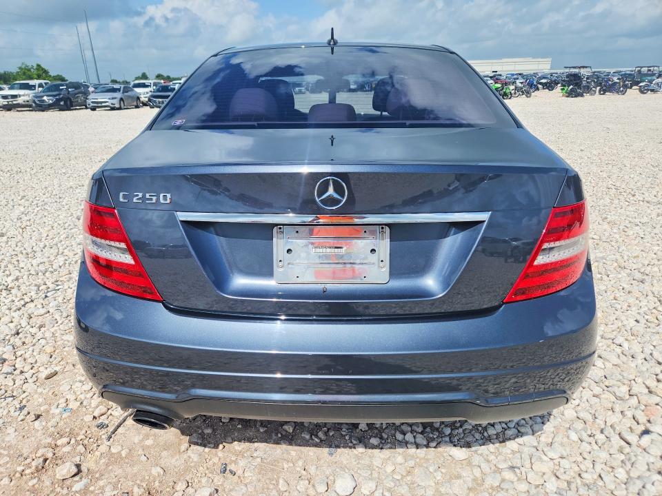 Продажа на аукционе авто 2013 Mercedes-benz C, vin: WDDGF4HBXDA831618, номер лота: 56667486