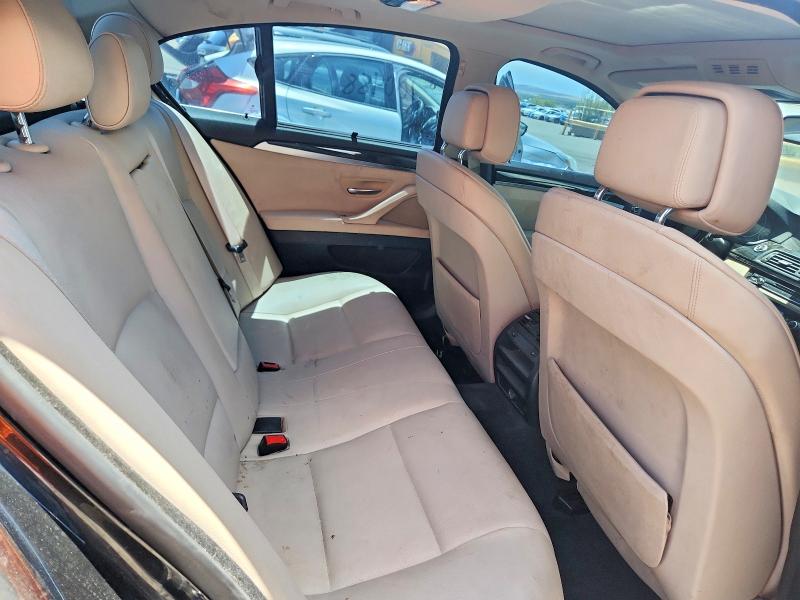 58921136 :رقم المزاد ، WBAFU9C57BC783374 vin ، 2011 Bmw 550 مزاد بيع