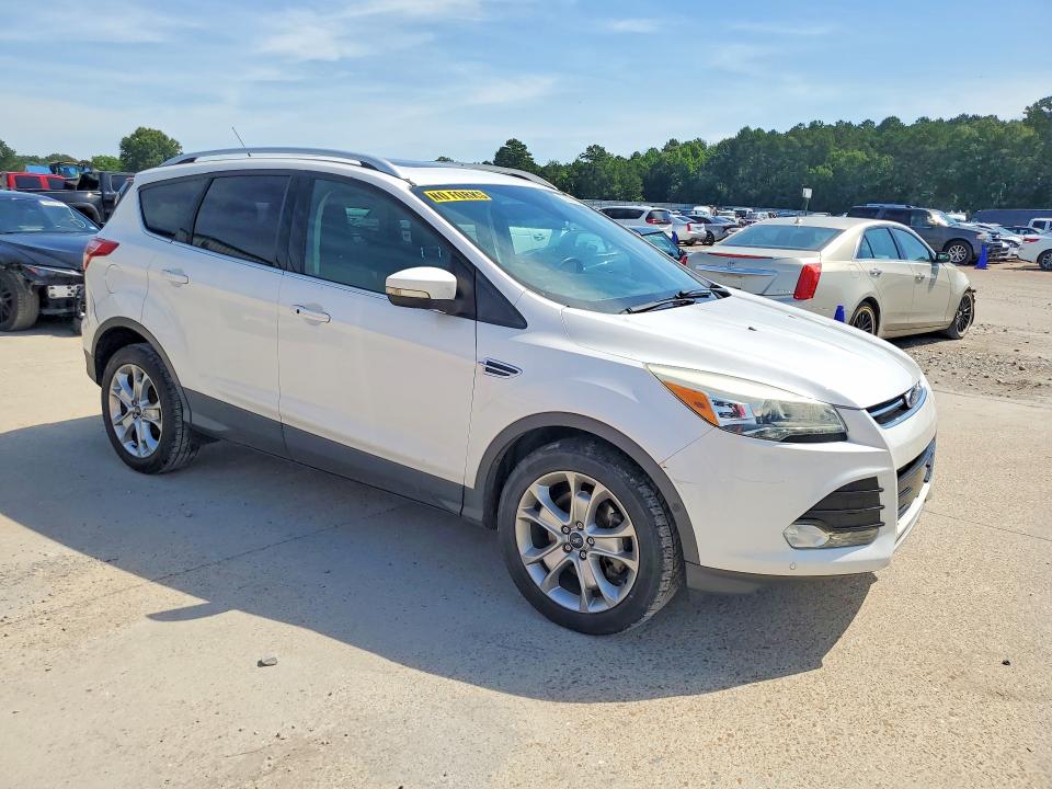 Продаж на аукціоні авто 2016 Ford Escape, vin: 1FMCU9J90GUA82975, номер лоту: 55800966