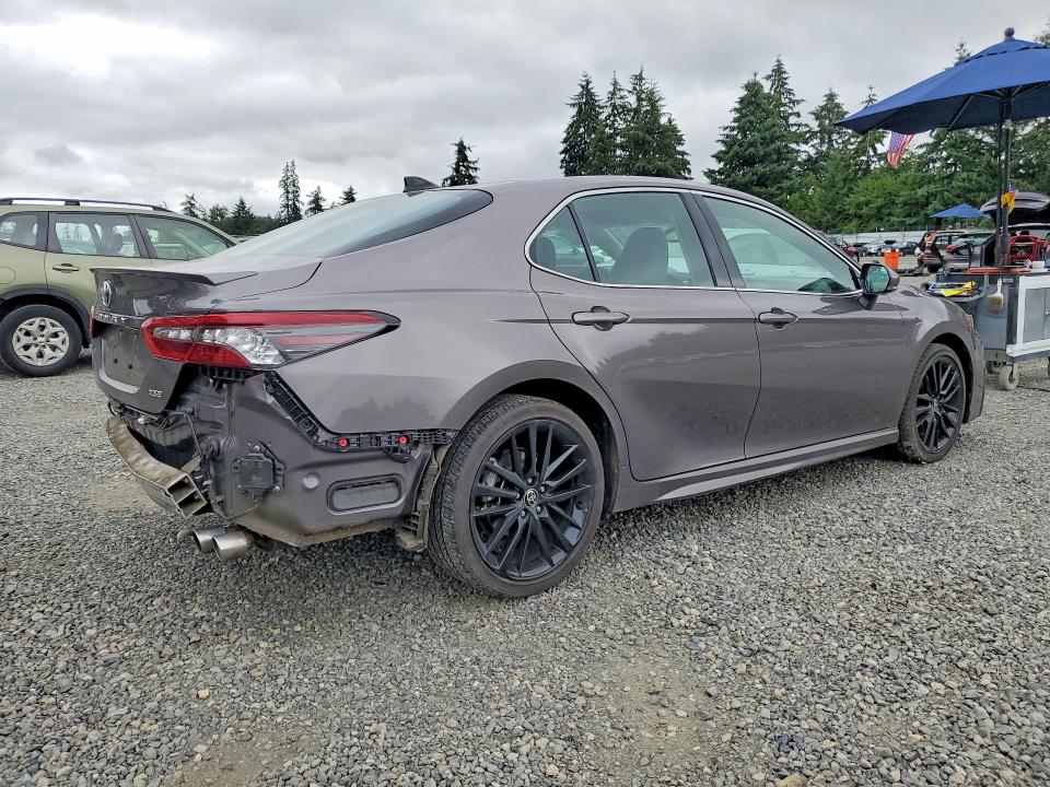 2022 Toyota Camry მანქანა იყიდება აუქციონზე, vin: 4T1K61AK8NU706500, აუქციონის ნომერი: 85610005