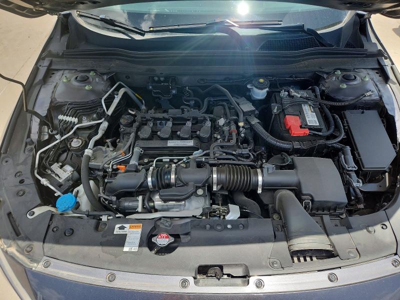 56753736 :رقم المزاد ، 1HGCV1F14JA242081 vin ، 2018 Honda Accord مزاد بيع