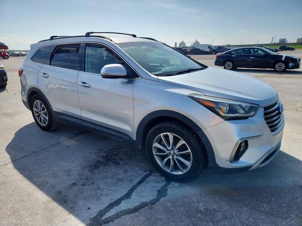Продаж на аукціоні авто 2017 Hyundai Santa Fe, vin: KM8SN4HFXHU233720, номер лоту: 58655226