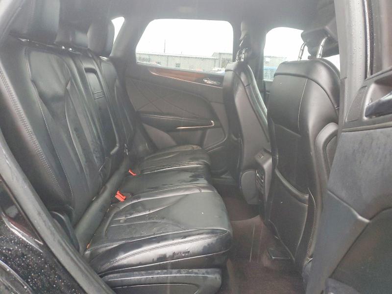 57474526 :رقم المزاد ، 5LMCJ3D92HUL68861 vin ، 2017 Lincoln Mkc مزاد بيع