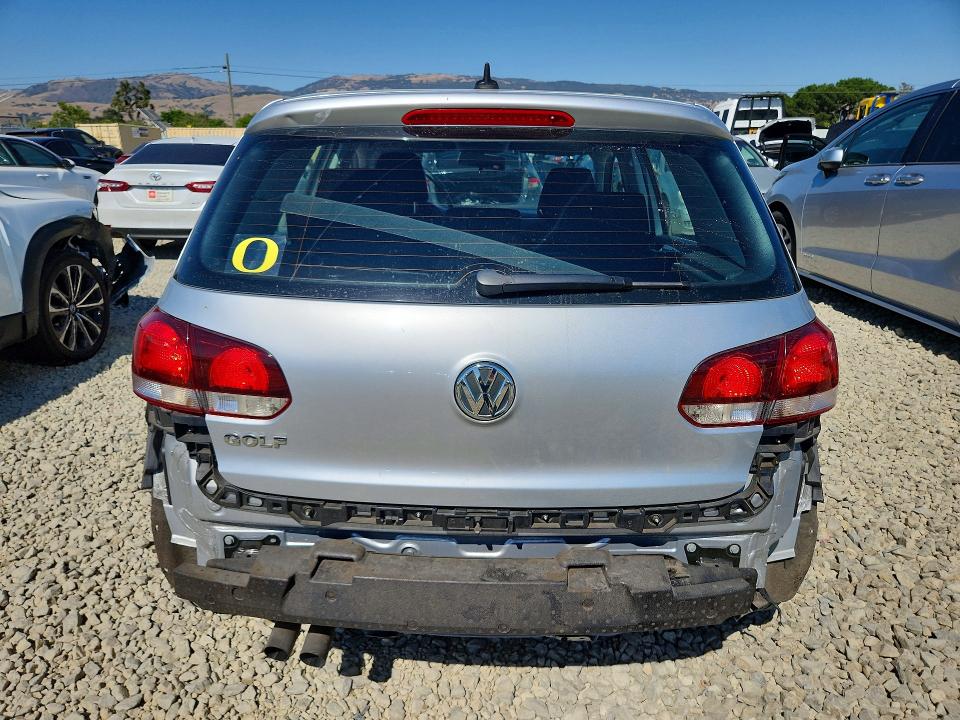 57272656 :رقم المزاد ، WVWDB7AJ5EW002133 vin ، 2014 Volkswagen Golf مزاد بيع