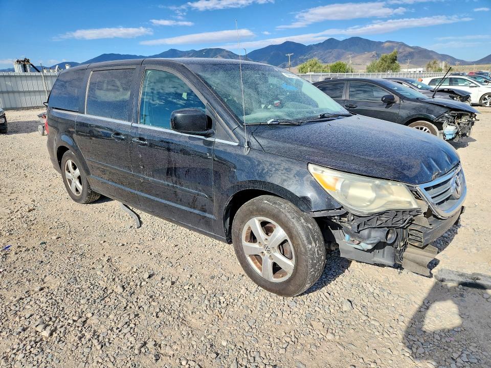 58634996 :رقم المزاد ، 2V4RW5DX2AR184395 vin ، 2010 Volkswagen Routan مزاد بيع