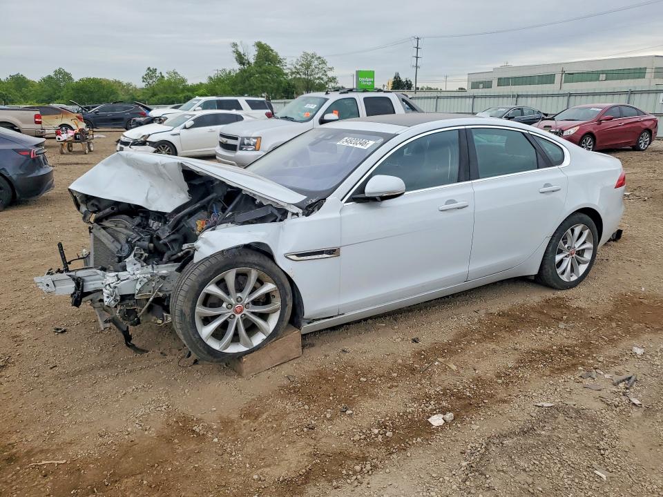 Продаж на аукціоні авто 2017 Jaguar Xf, vin: SAJBJ4BNXHCY44063, номер лоту: 54920346
