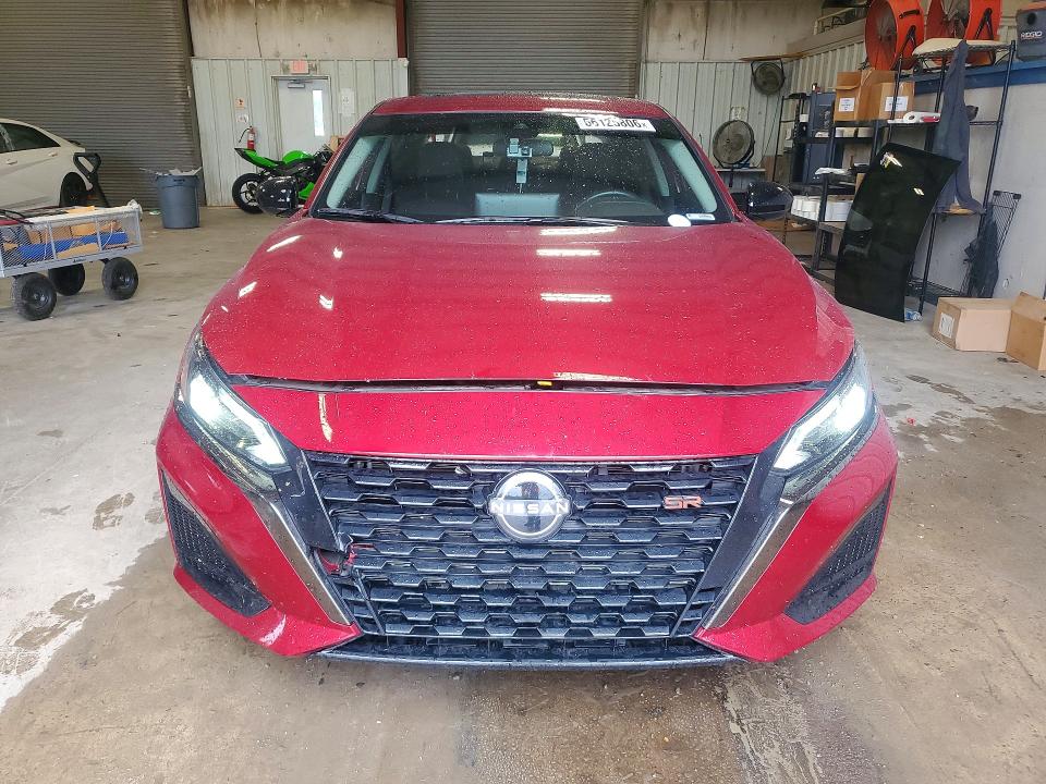 56125806 :رقم المزاد ، 1N4BL4CVXRN357027 vin ، 2024 Nissan Altima مزاد بيع