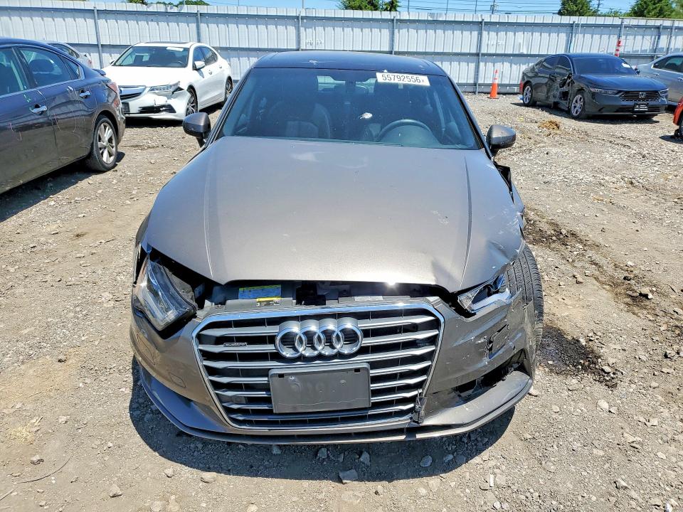 Продажа на аукционе авто 2015 Audi A3, vin: WAUEFGFF4F1112714, номер лота: 55792556