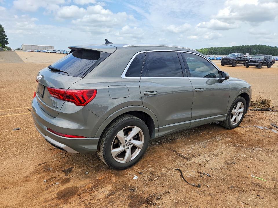 2020 Audi Q3 მანქანა იყიდება აუქციონზე, vin: WA1AECF32L1057401, აუქციონის ნომერი: 58739836
