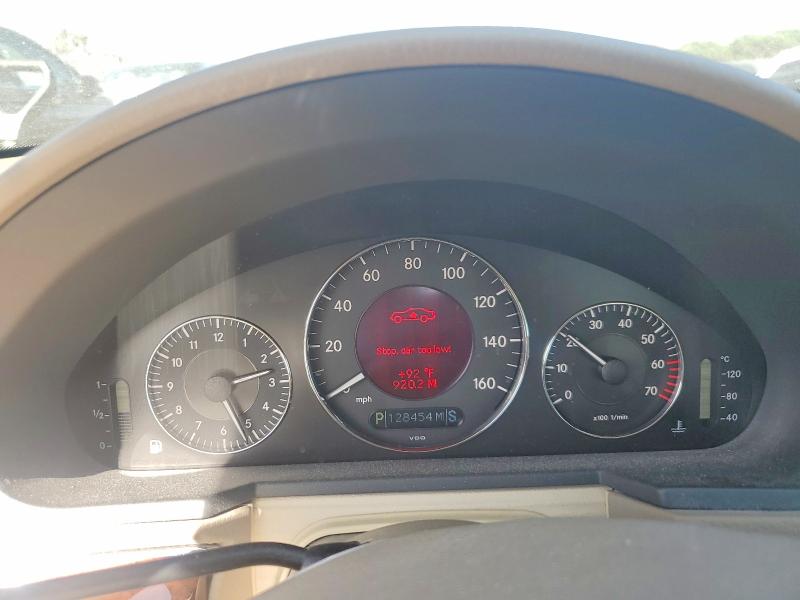 2003 Mercedes-benz E მანქანა იყიდება აუქციონზე, vin: WDBUF70J23A350180, აუქციონის ნომერი: 58811716