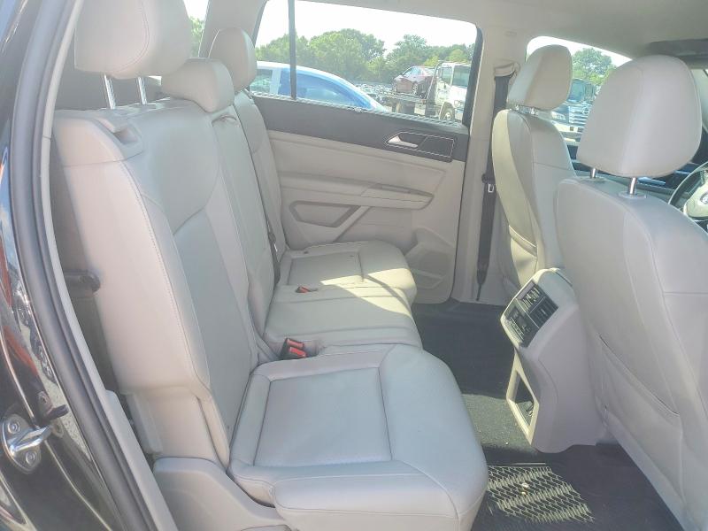 56966476 :رقم المزاد ، 1V2DR2CA6JC537431 vin ، 2018 Volkswagen Atlas مزاد بيع