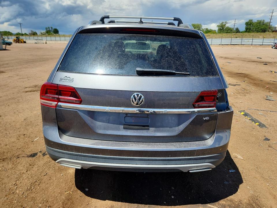 59114266 :رقم المزاد ، 1V2BR2CA2JC510248 vin ، 2018 Volkswagen Atlas مزاد بيع