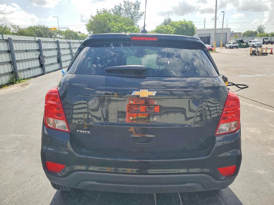 2018 Chevrolet Trax მანქანა იყიდება აუქციონზე, vin: 3GNCJKSB5JL417890, აუქციონის ნომერი: 58228536