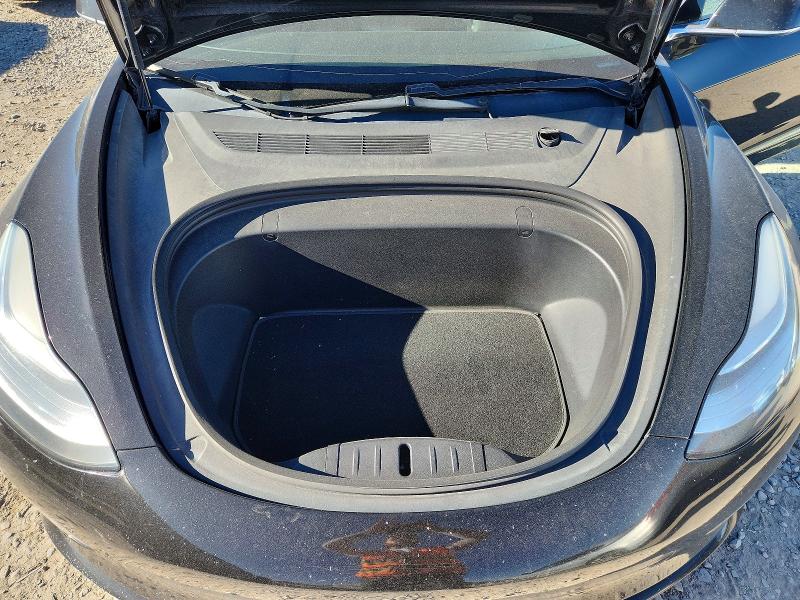 Продажа на аукционе авто 2018 Tesla Model 3, vin: 5YJ3E1EB3JF115709, номер лота: 57323646