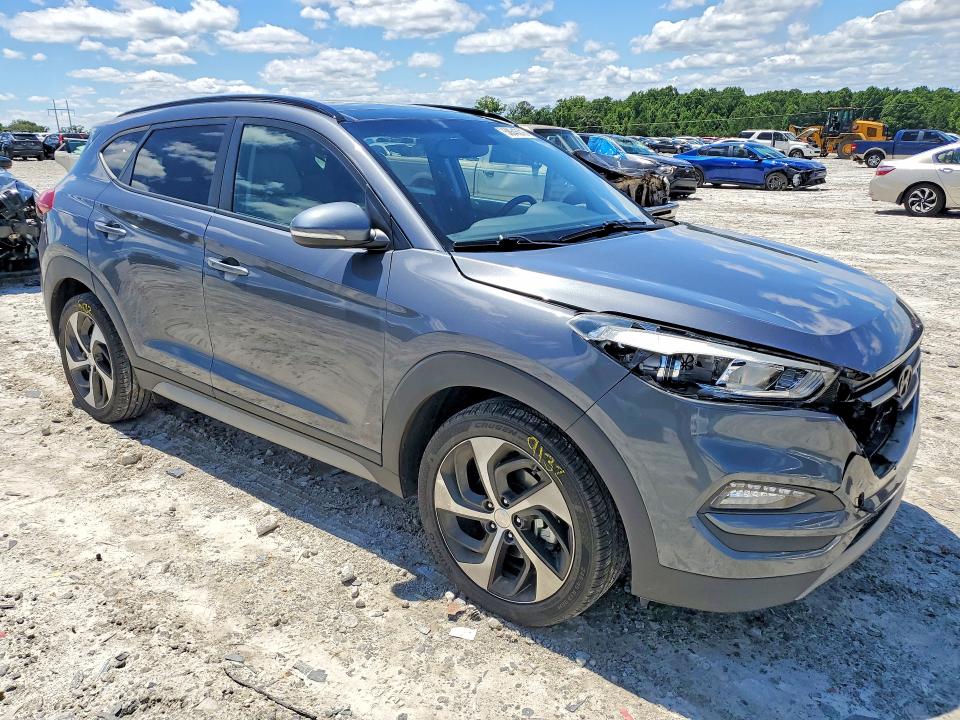 2018 Hyundai Tucson მანქანა იყიდება აუქციონზე, vin: KM8J33A20JU683885, აუქციონის ნომერი: 58645016