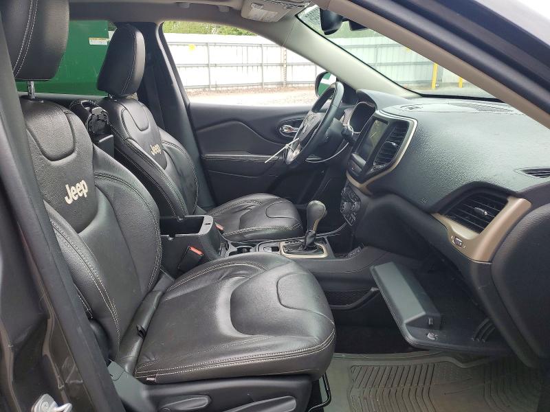 85633995 :رقم المزاد ، 1C4PJLCS8FW596653 vin ، 2015 Jeep Cherokee مزاد بيع