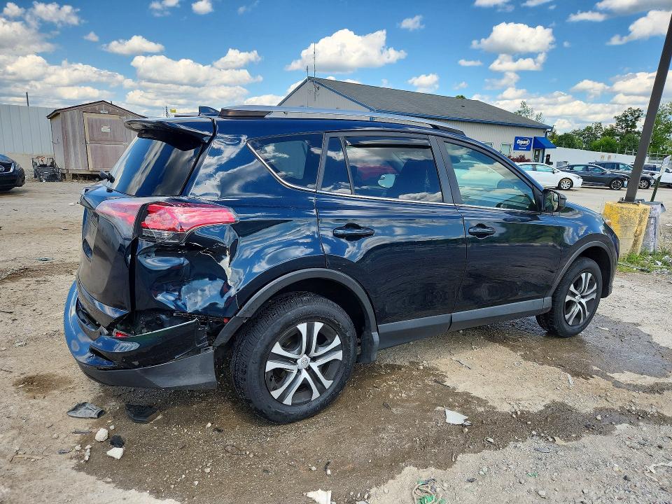 2018 Toyota Rav4 მანქანა იყიდება აუქციონზე, vin: JTMZFREV8JJ741202, აუქციონის ნომერი: 57502026