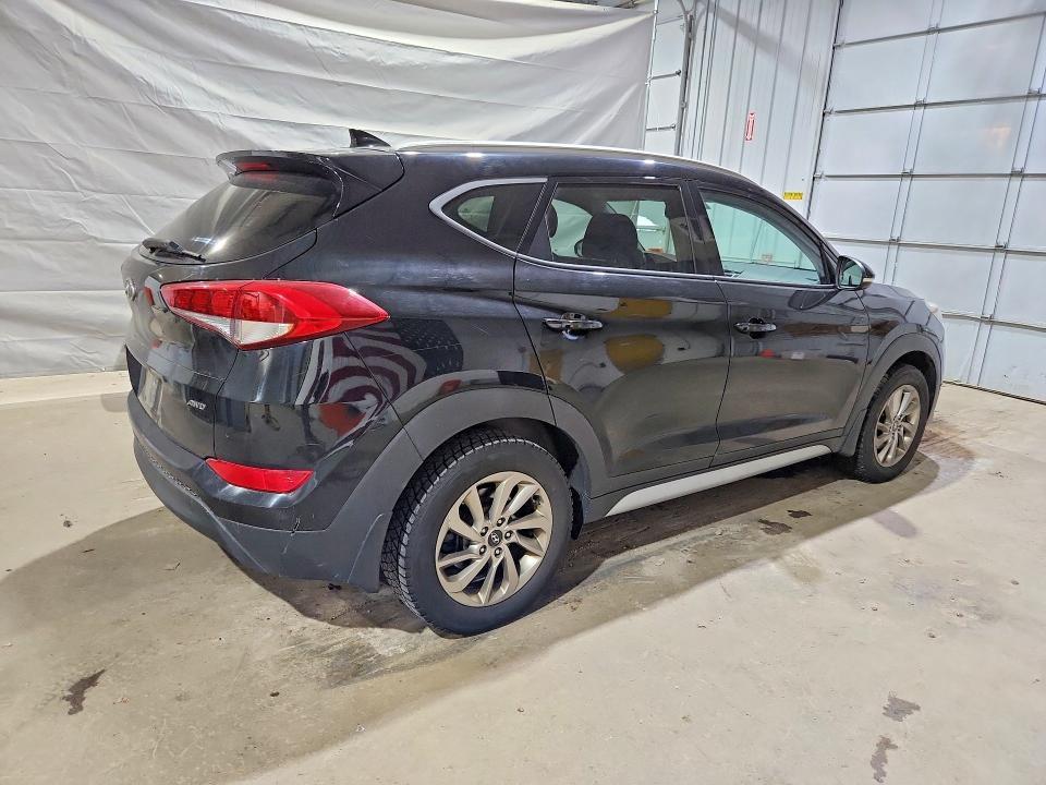 2017 Hyundai Tucson მანქანა იყიდება აუქციონზე, vin: KM8J3CA45HU460706, აუქციონის ნომერი: 55840196