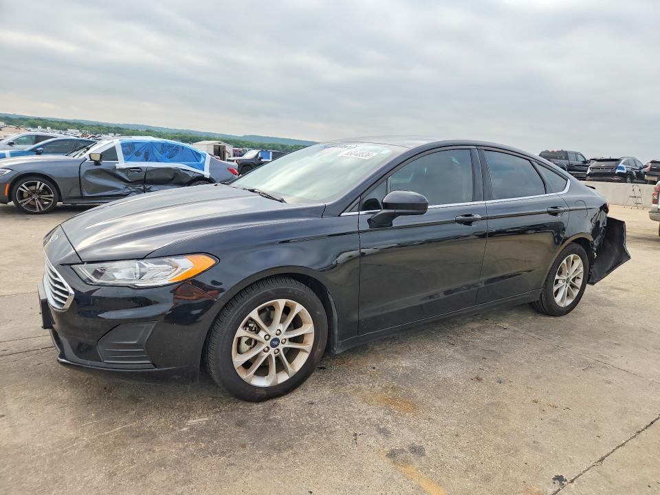 55848536 :رقم المزاد ، 3FA6P0HDXLR247520 vin ، 2020 Ford Fusion مزاد بيع