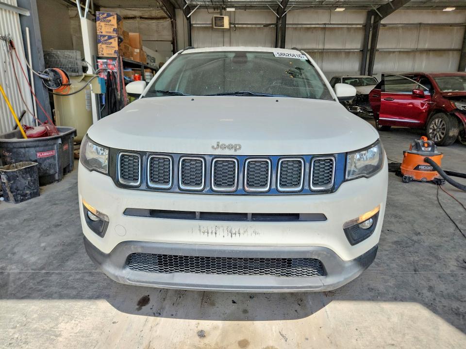 2018 Jeep Compass მანქანა იყიდება აუქციონზე, vin: 3C4NJDBB8JT455871, აუქციონის ნომერი: 58626816